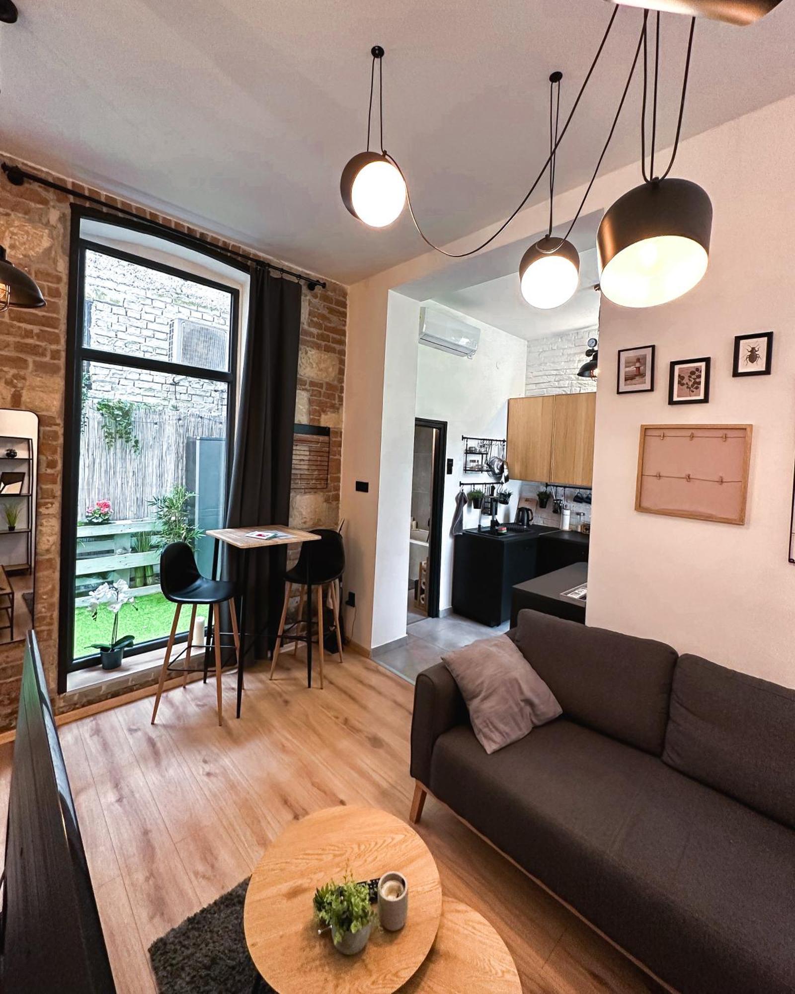 Urban Studio With Private Garden Near Andrassy Budapest Extérieur photo